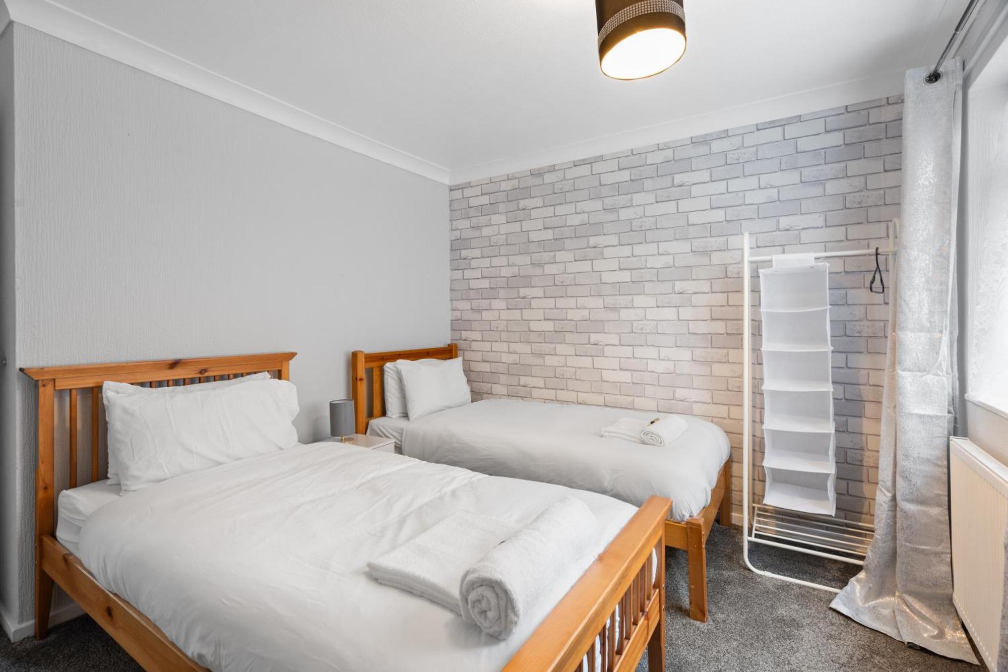 A Charming 3 Bed Home Next To Nec And Birmingham International Airport Marston Green Zewnętrze zdjęcie